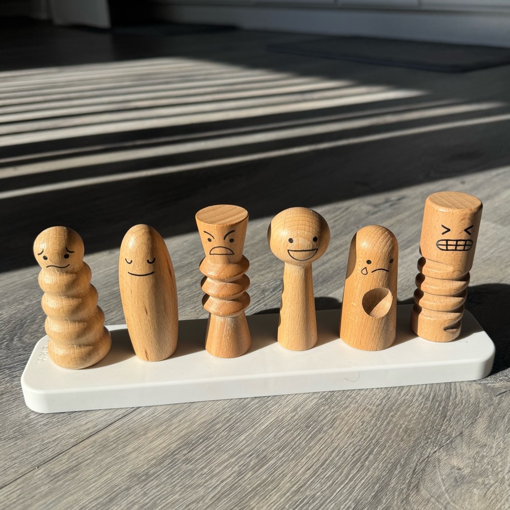 Lovevery Wooden Emotion Dolls